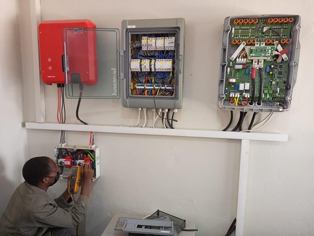 Maintenance services on site